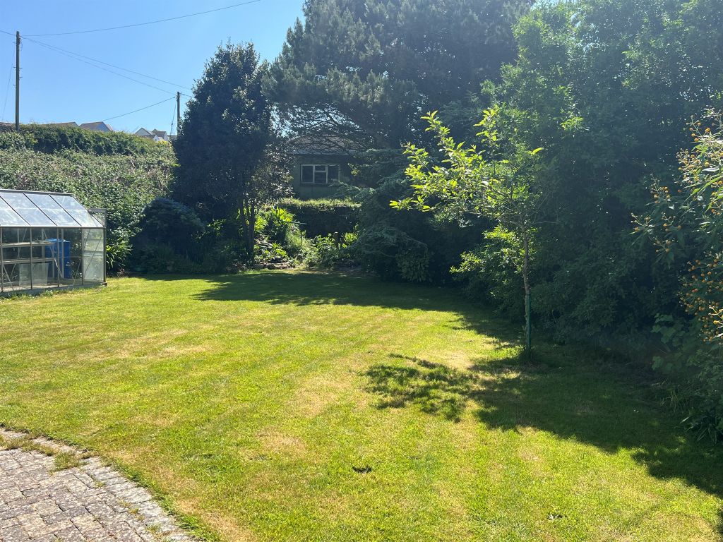 Property photo 2 of 29