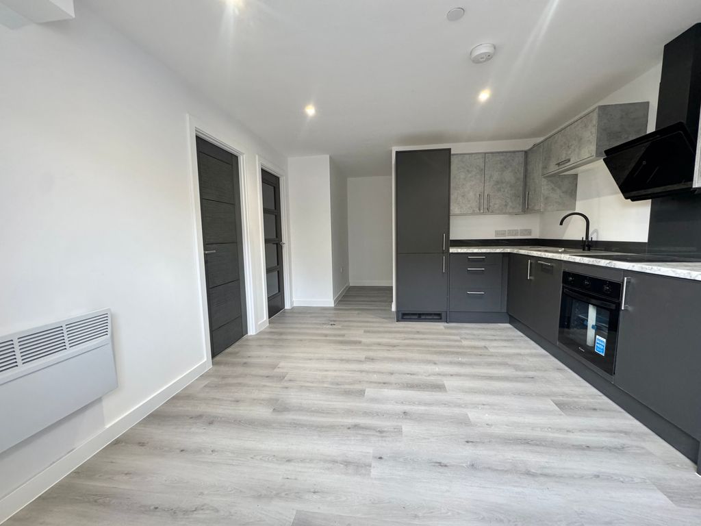 Property photo 1 of 4 Kitchen