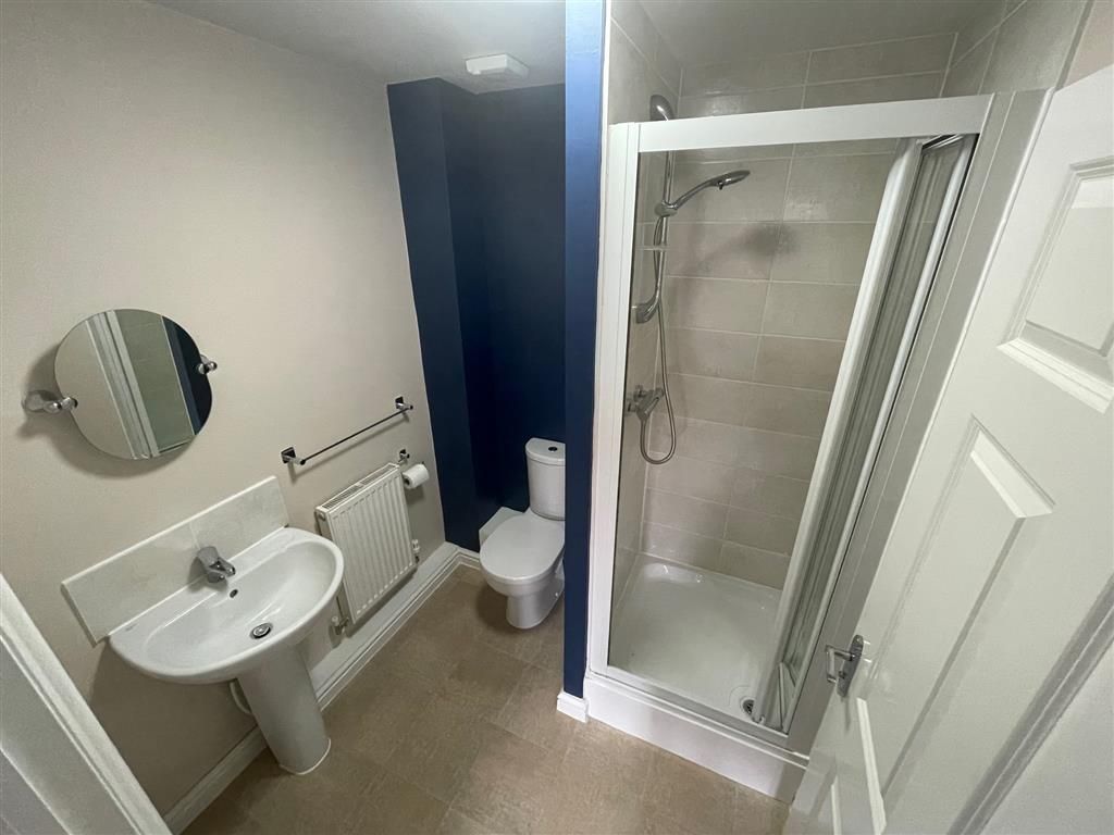 Property photo 3 of 5 Bedroom 1