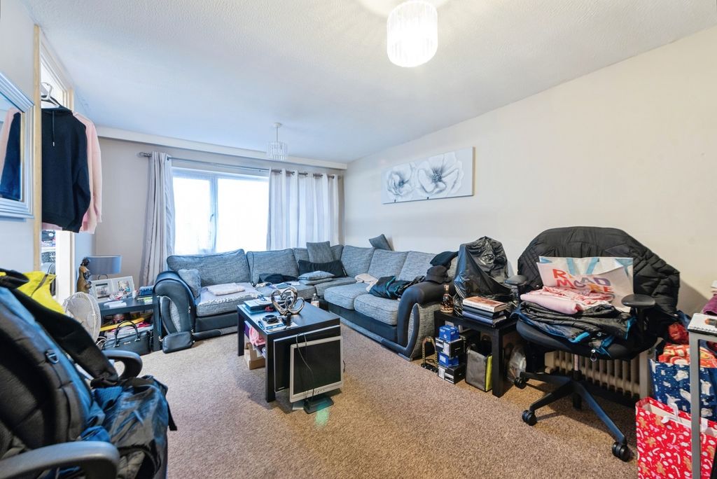 Property photo 2 of 10 Pbox-Img.Jpg