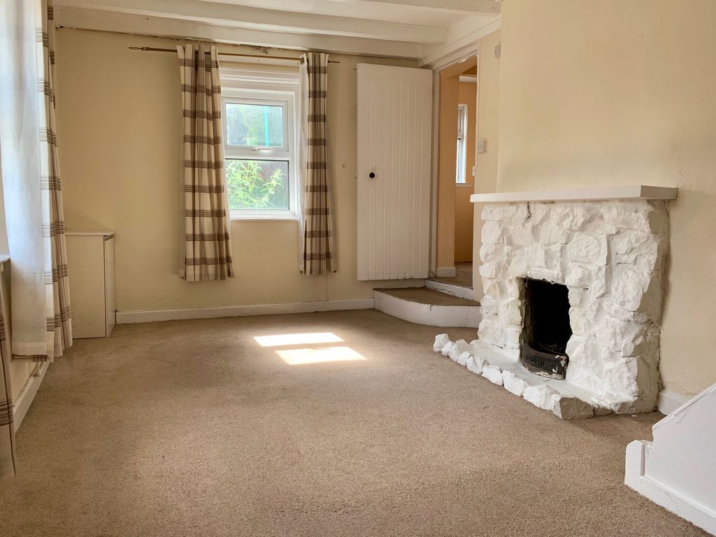 Property photo 3 of 7