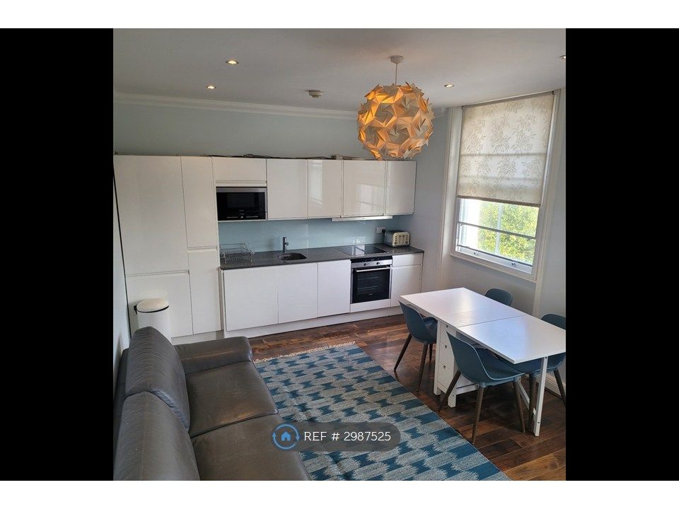 Property photo 1 of 20 Lounge_3