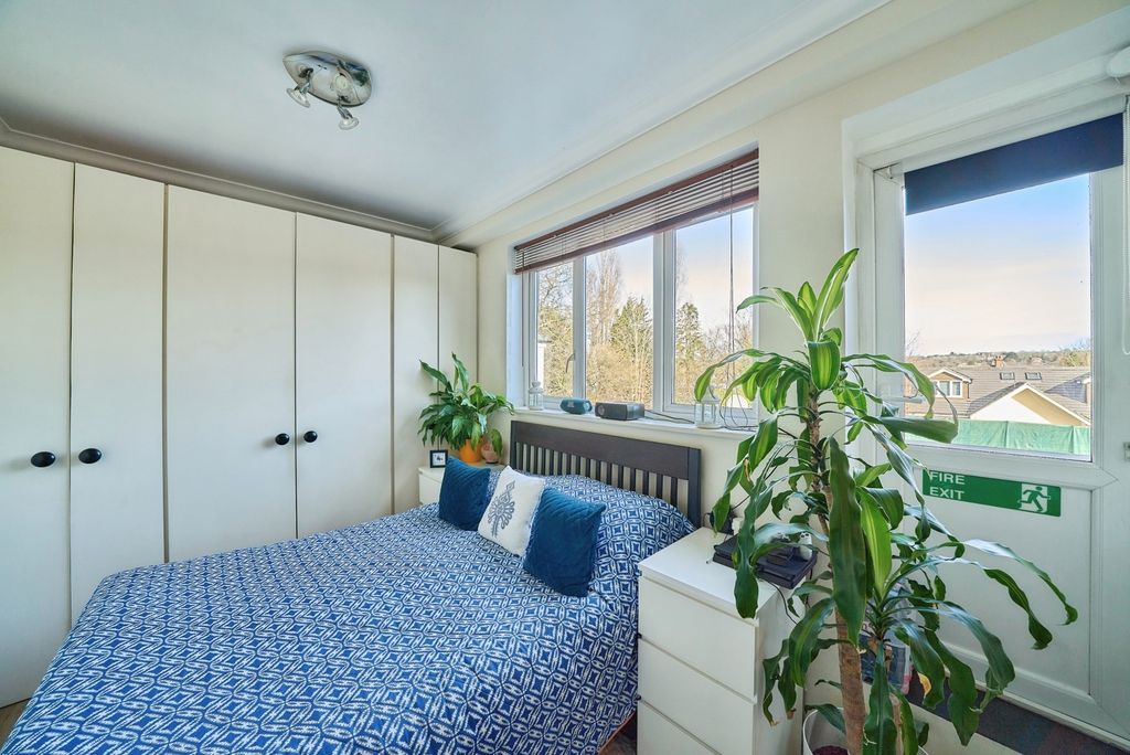 Property photo 2 of 10 Pbox-Img.Jpg