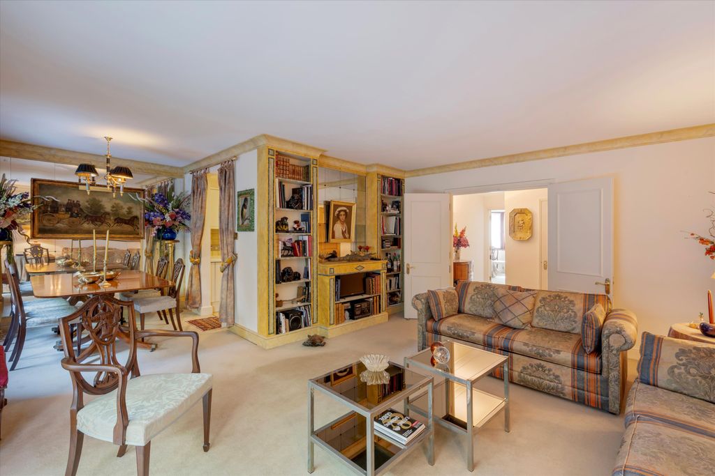 Property photo 3 of 20 Image
