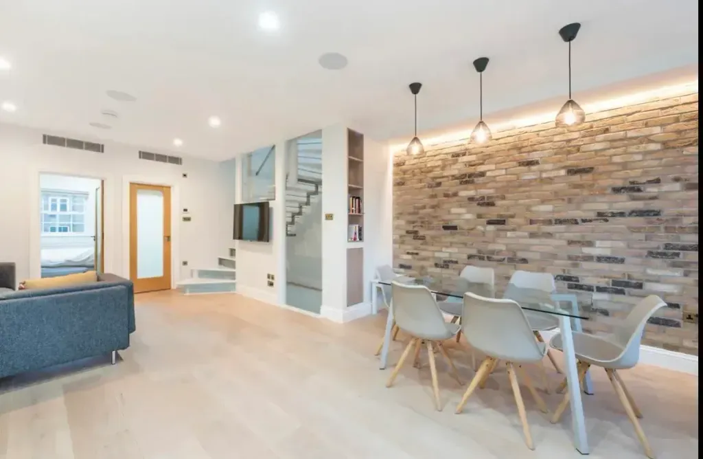 Property photo 3 of 22