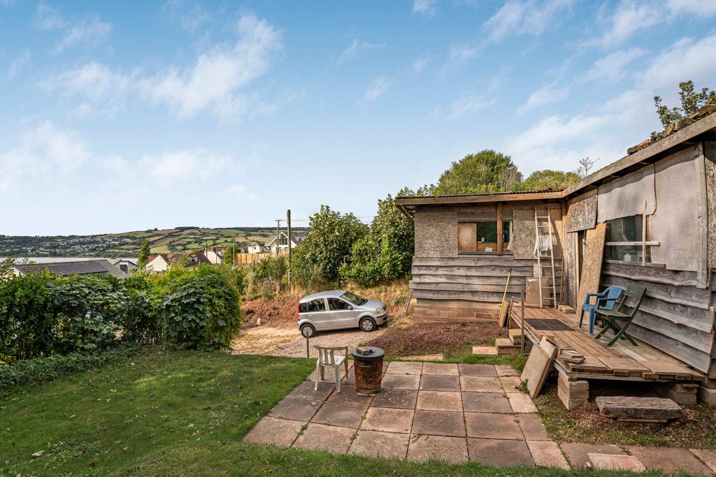 Property photo 3 of 13
