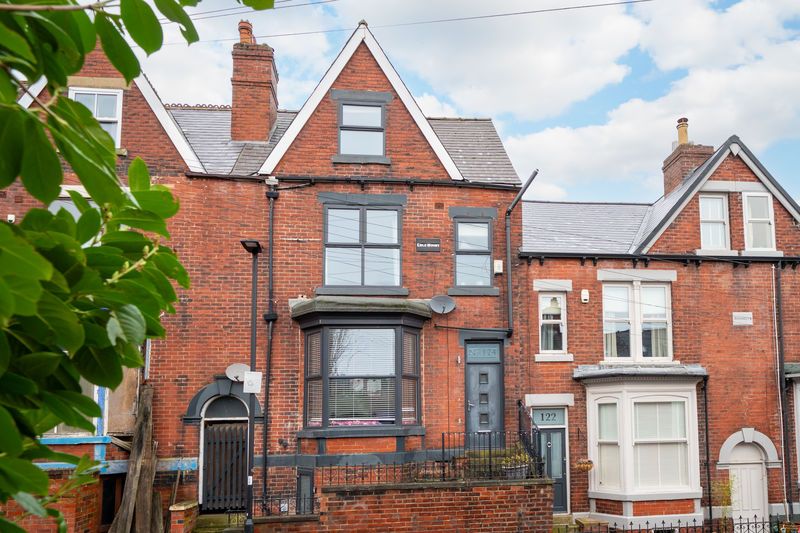 Property photo 3 of 31 Front External