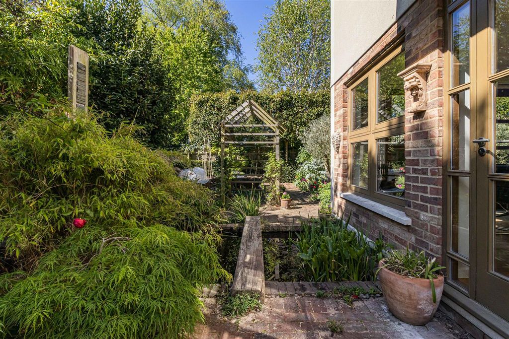 Additional image 36 of 5 bed detached house for saleGrantchester Meadows, Cambridge CB3