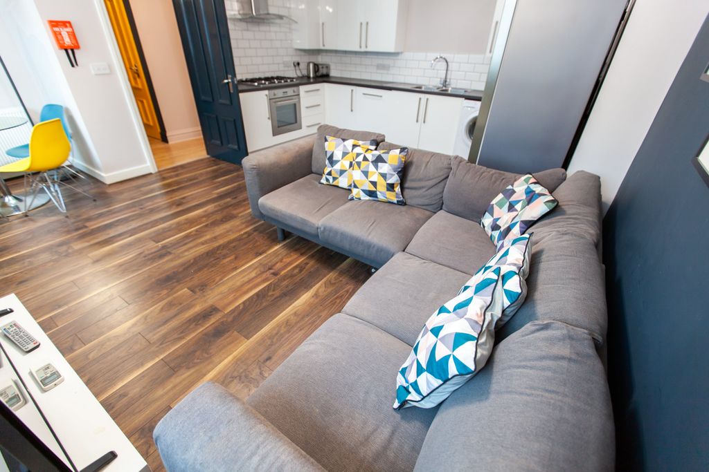 Property photo 3 of 10 Img_9437