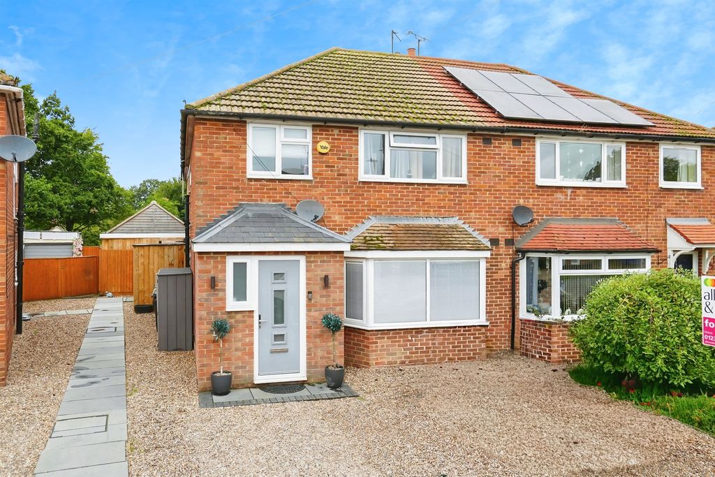 Property photo 1 of 17