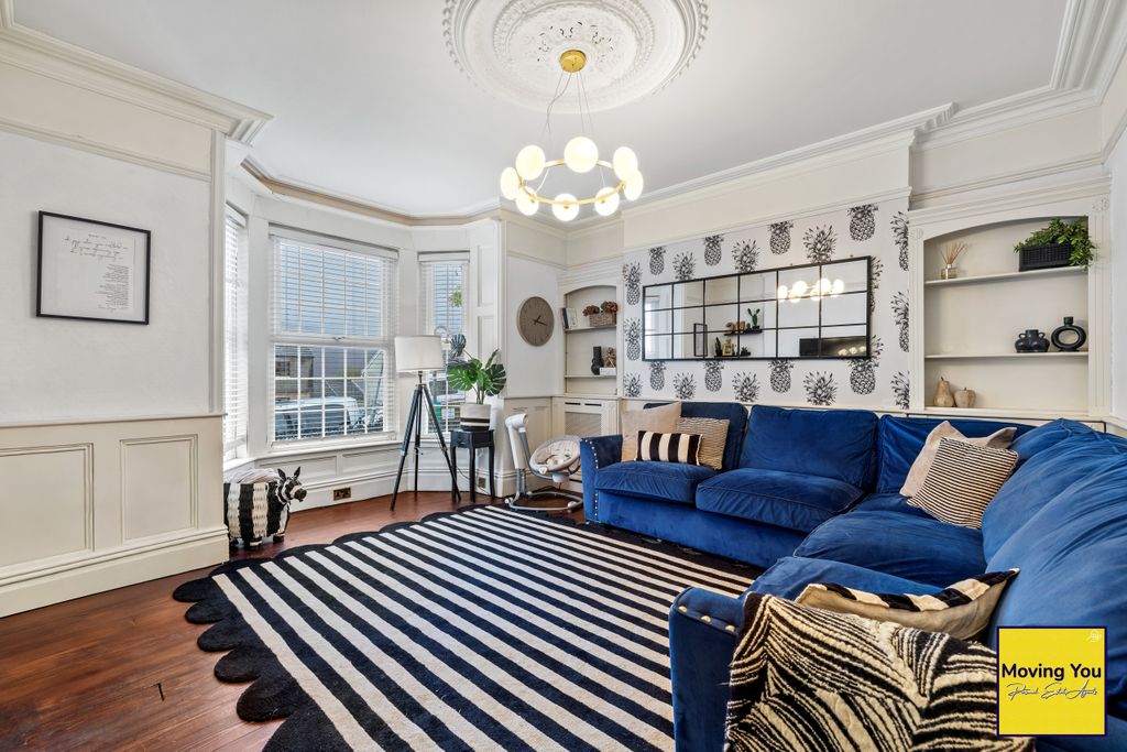 Property photo 3 of 33 Photo 3