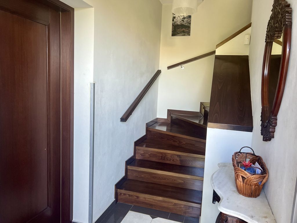 Property photo 3 of 18 Stairs