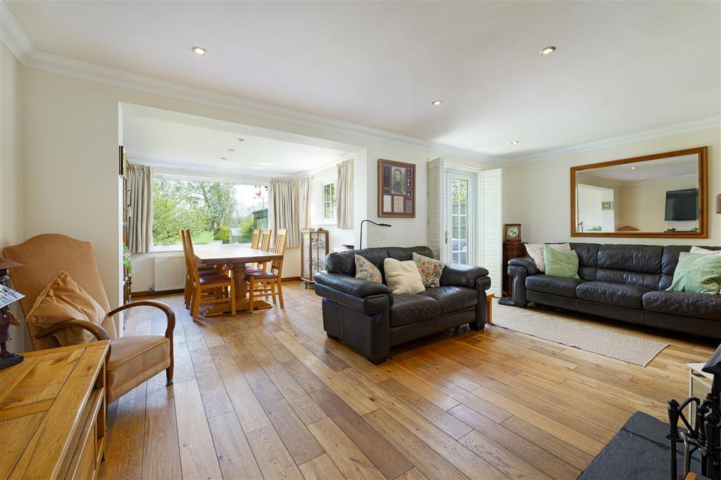 Property photo 3 of 30