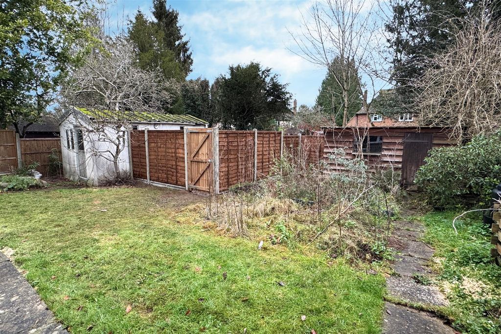 Property photo 3 of 17 Garden.Jpg