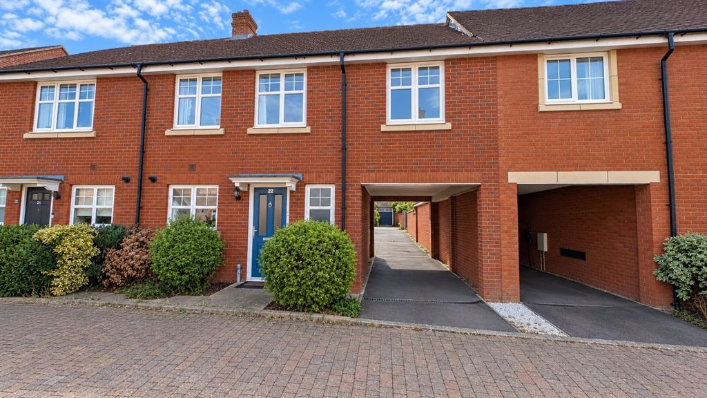 Property photo 1 of 14 File_00000000714881F49B812218071B29B7
