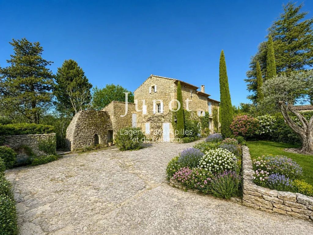 Property photo 1 of 21 Near Gordes-Peaceful Farmhouse With Pool And Gardener's House