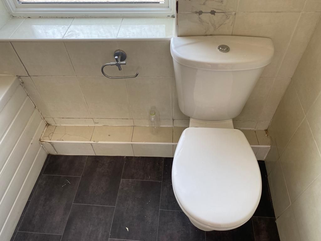 Property photo 3 of 35