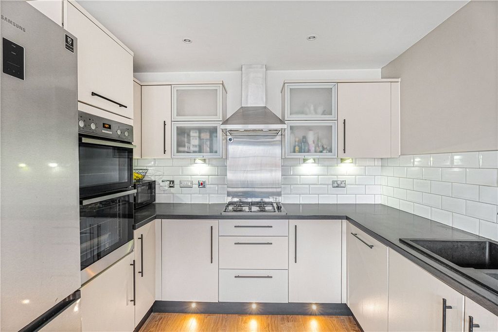 Property photo 2 of 17 Picture No. 2