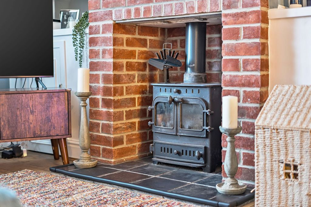 Property photo 3 of 23