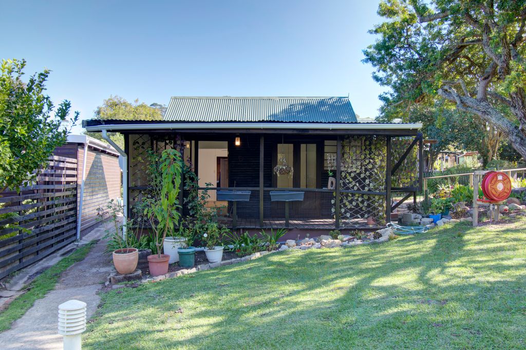 Property photo 2 of 17