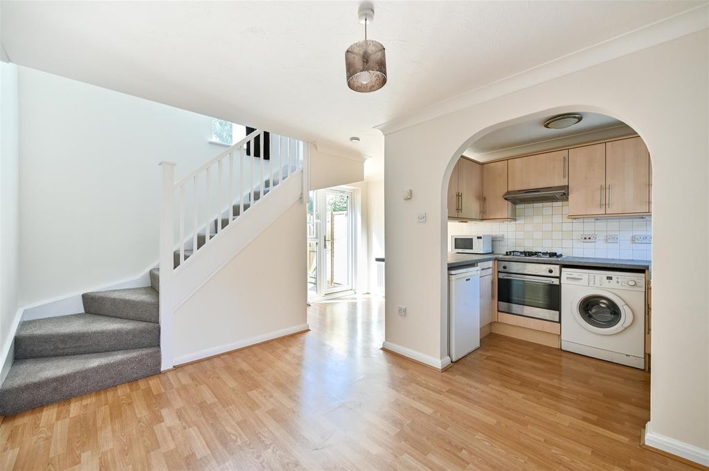 Property photo 2 of 12
