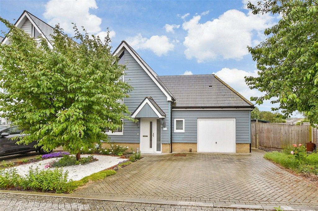 Property photo 1 of 19 External (Web)