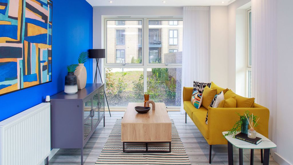 Property photo 2 of 8