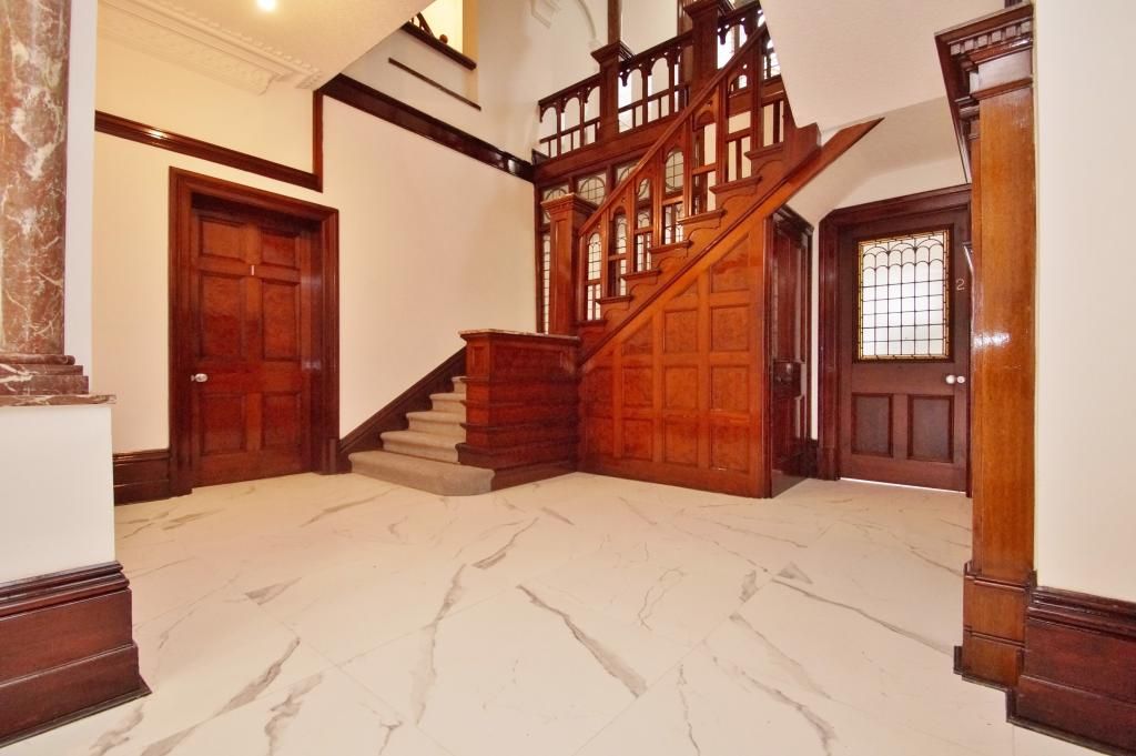 Property photo 3 of 9 Gallery