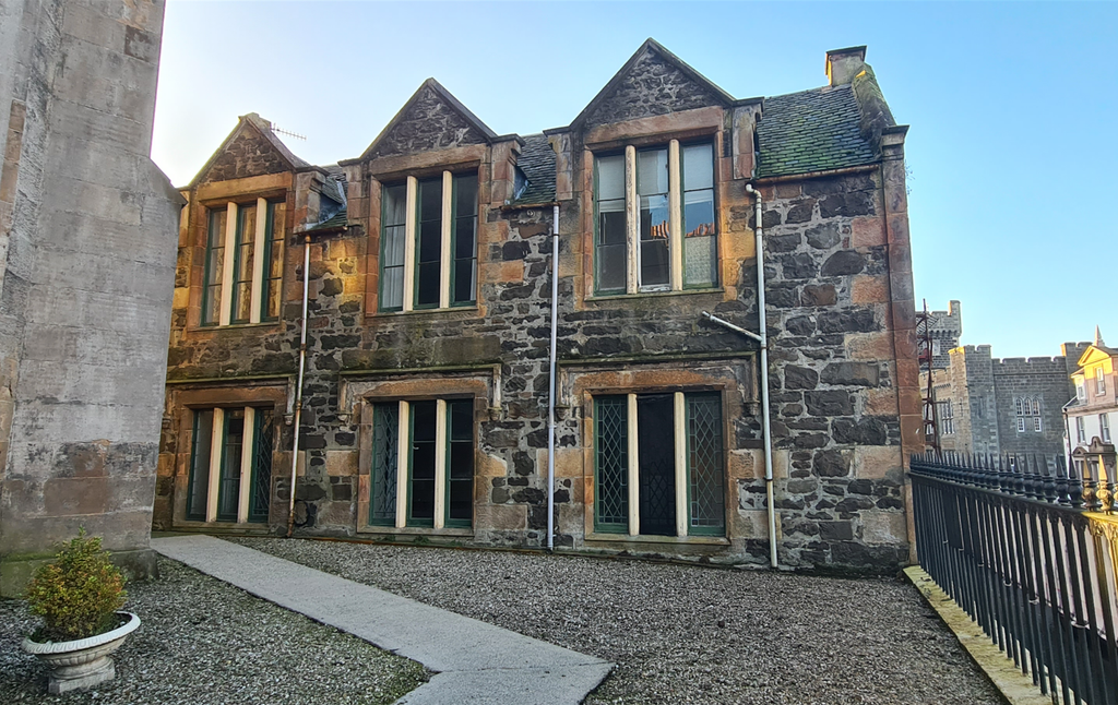 Property photo 1 of 14