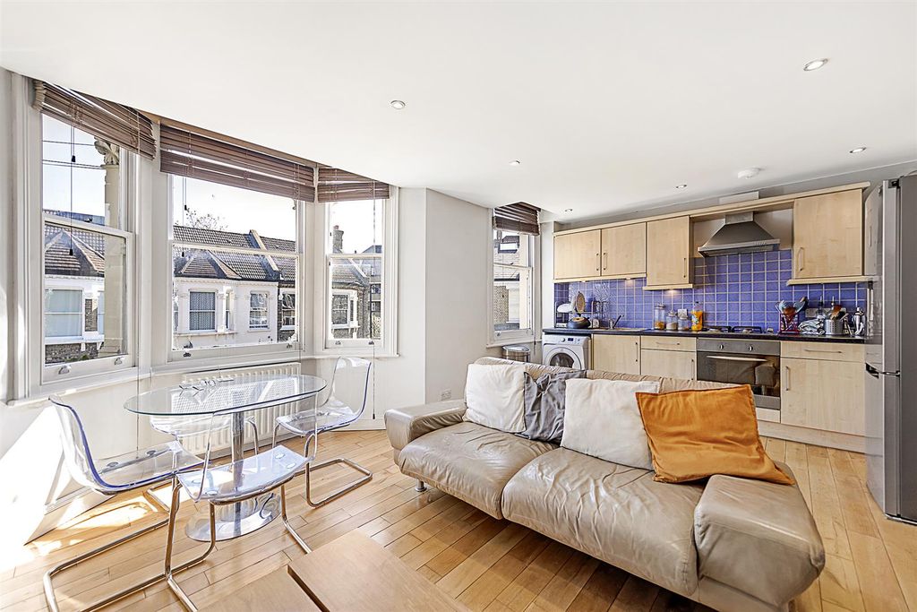 Property photo 2 of 9 15389_00527458.Jpg