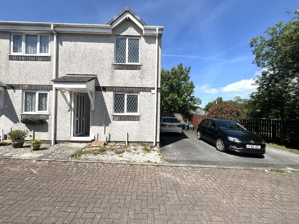 Property photo 1 of 8 Front View