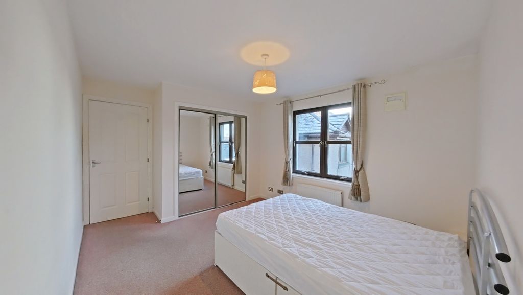 Property photo 2 of 2