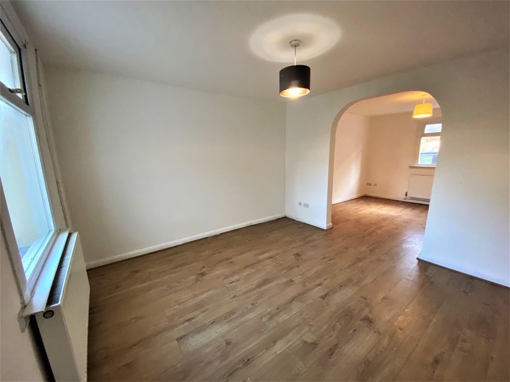 Property photo 3 of 12 Dining Room