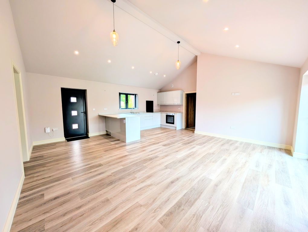Property photo 2 of 14 Image