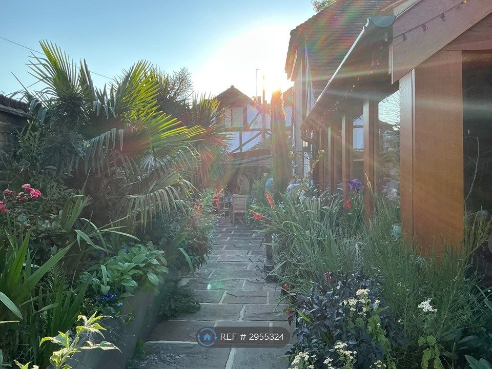 Property photo 1 of 1
