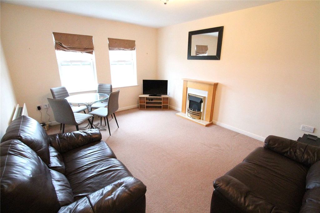 Property photo 3 of 8 Picture No. 09