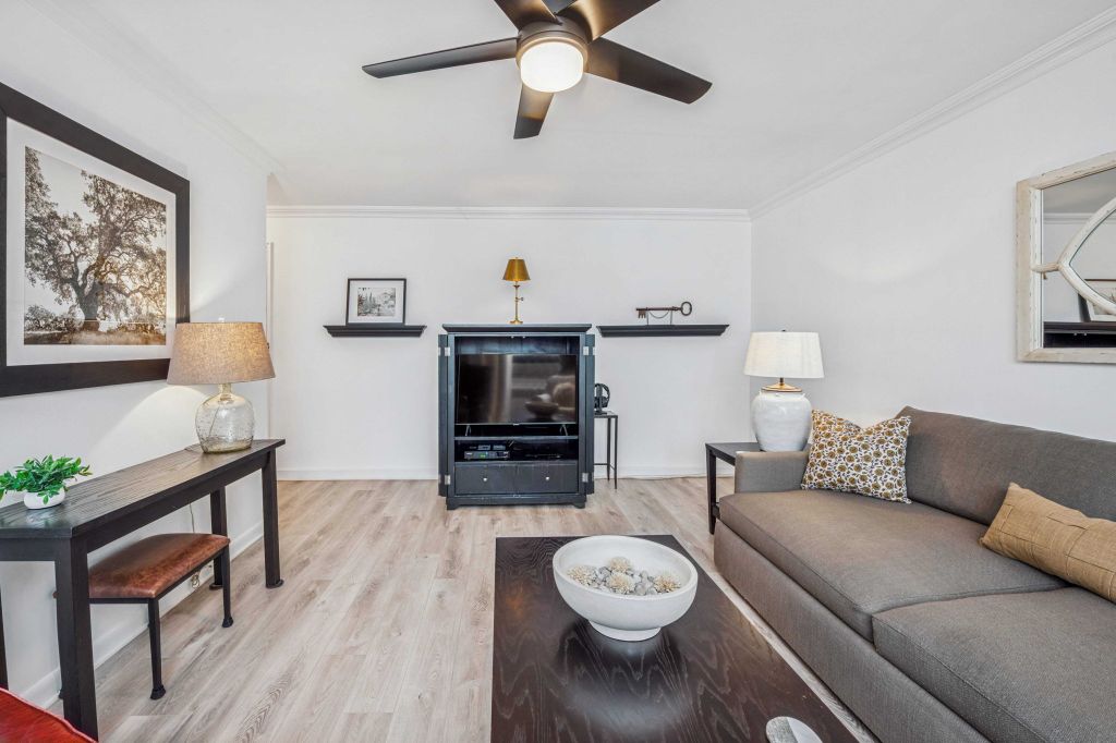 Property photo 3 of 18 <Alttext/>