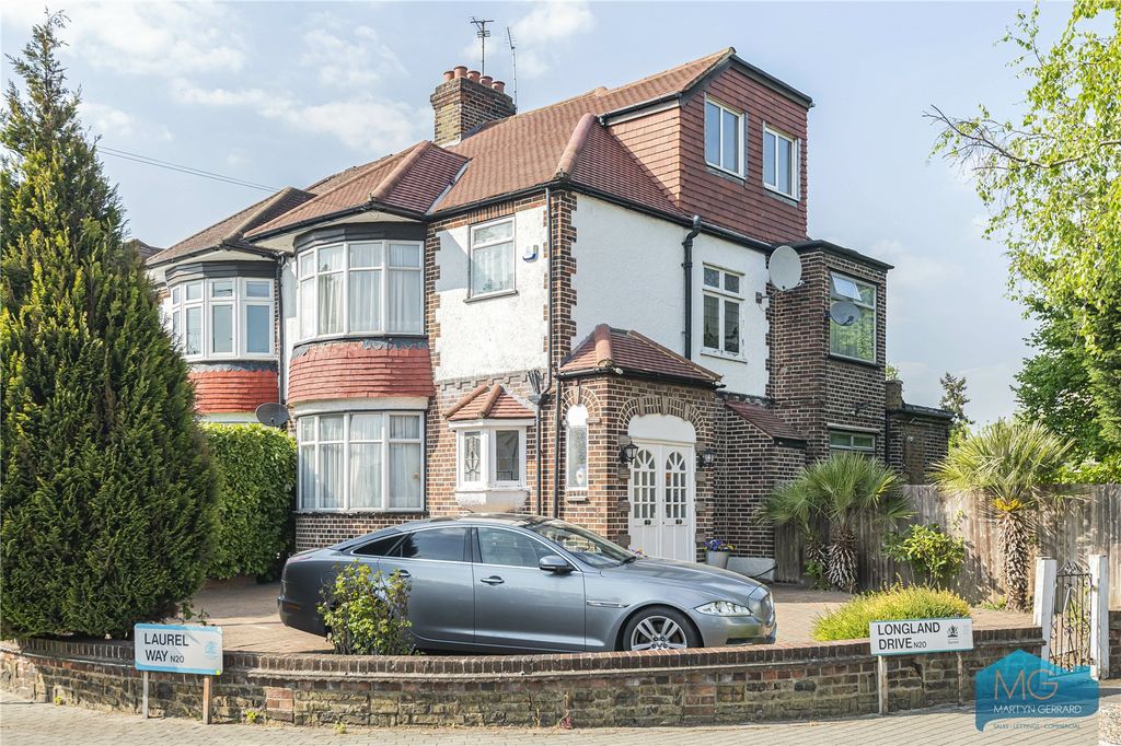 Property photo 1 of 31 Picture No. 21