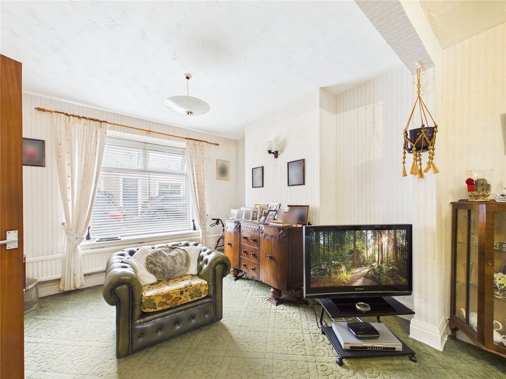 Property photo 3 of 21 Picture No. 26