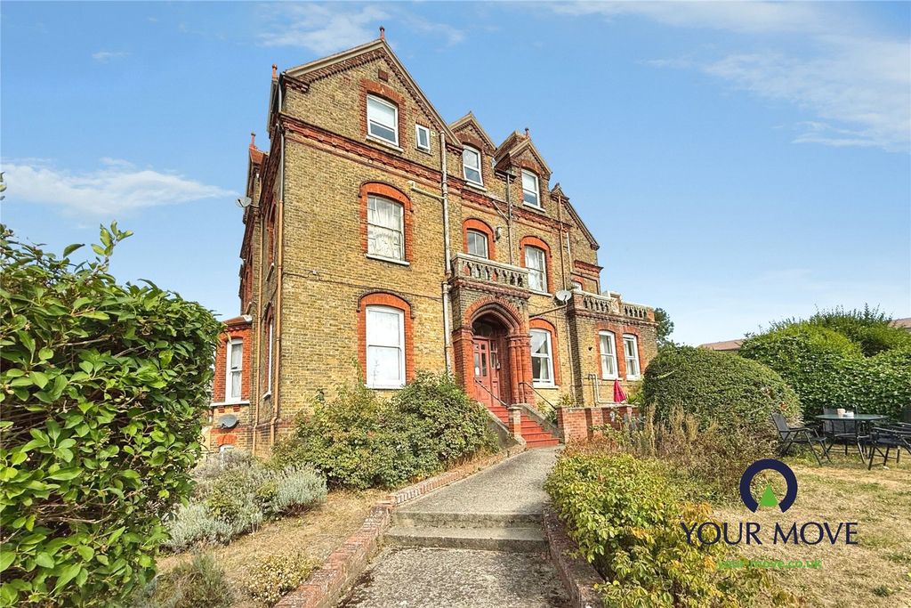 Property photo 1 of 10 Picture No. 12