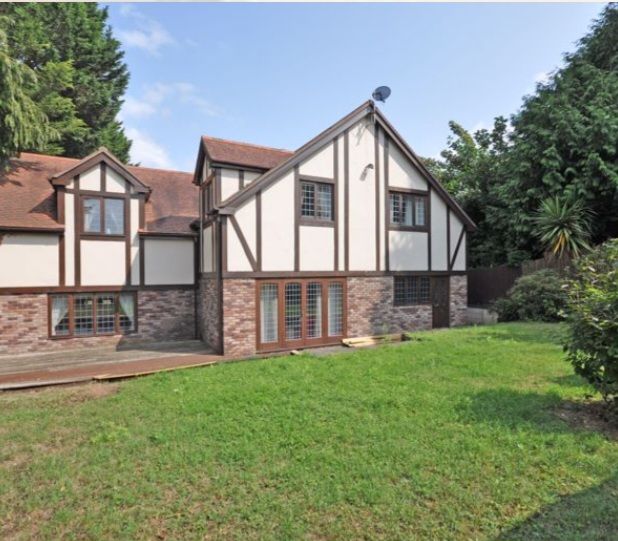 Property photo 2 of 27 13067.Jpg