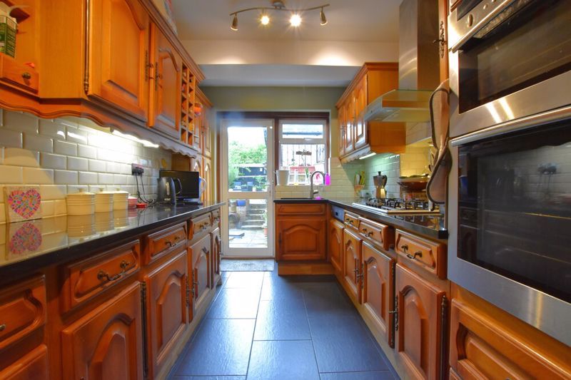 Property photo 3 of 10 Photo 9