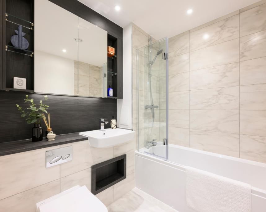 Property photo 3 of 9 Bathroom 3.Png