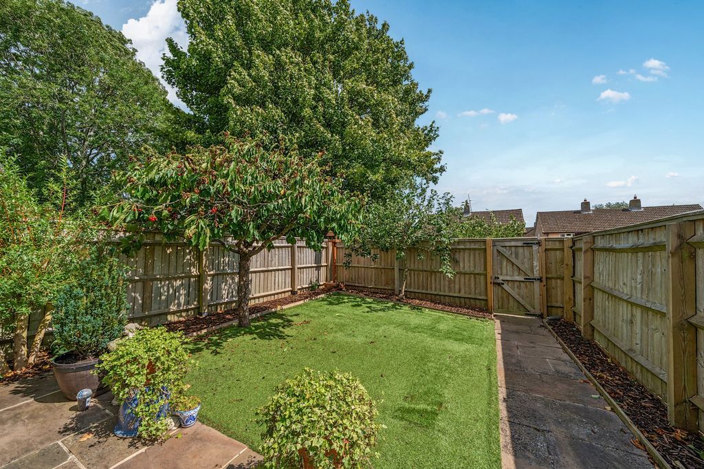 Property photo 1 of 18
