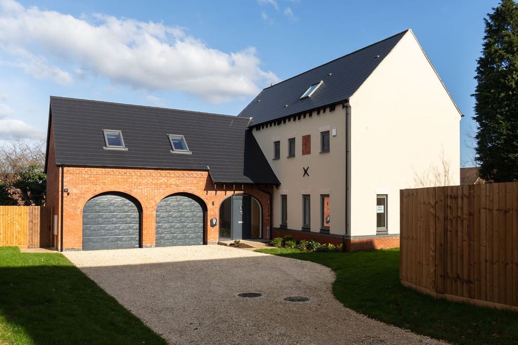 Property photo 1 of 56