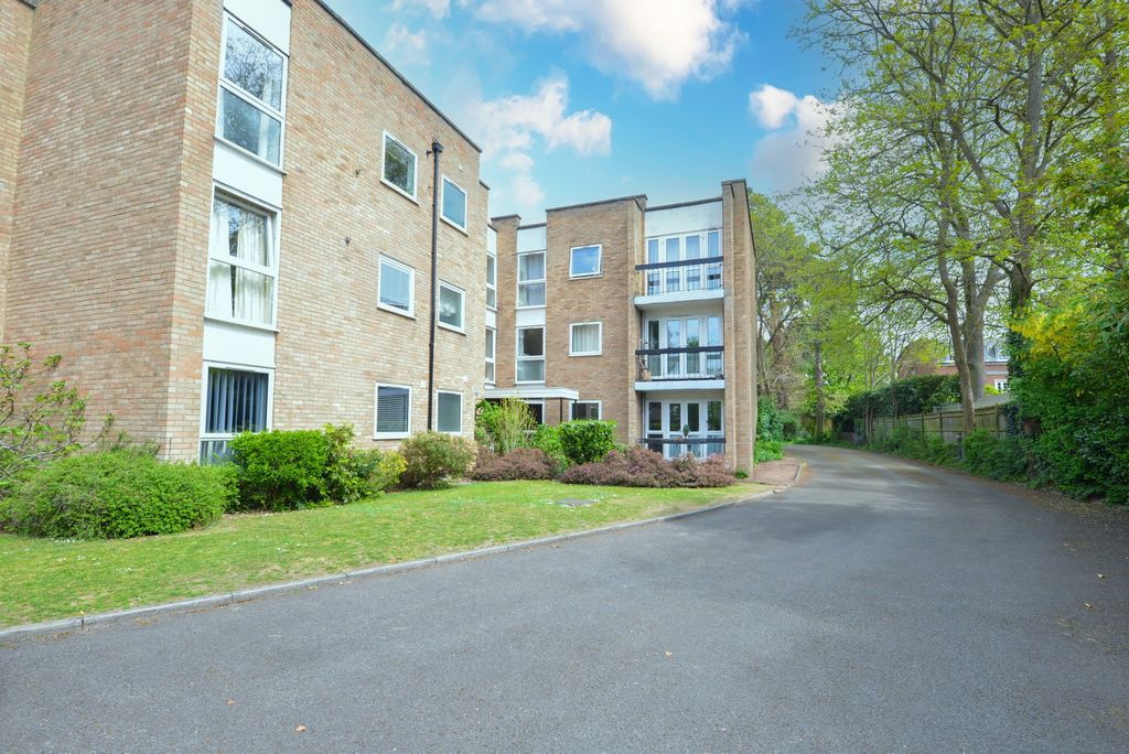 Property photo 2 of 12