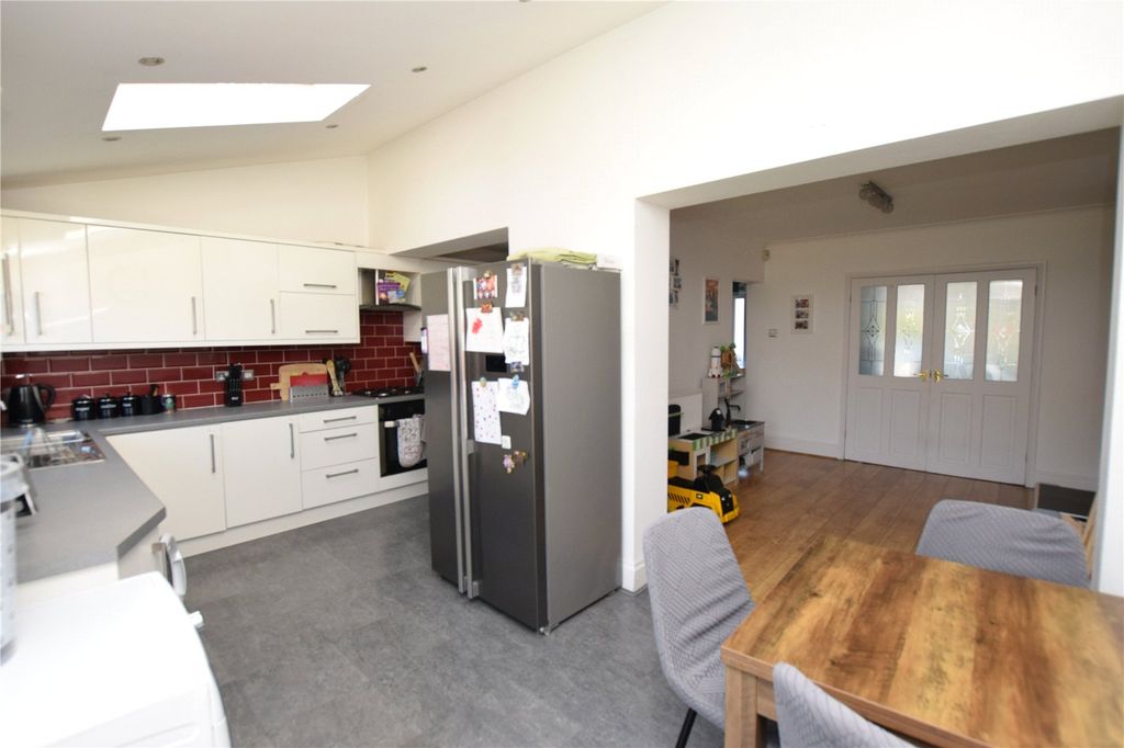 Property photo 3 of 21 Picture No. 05