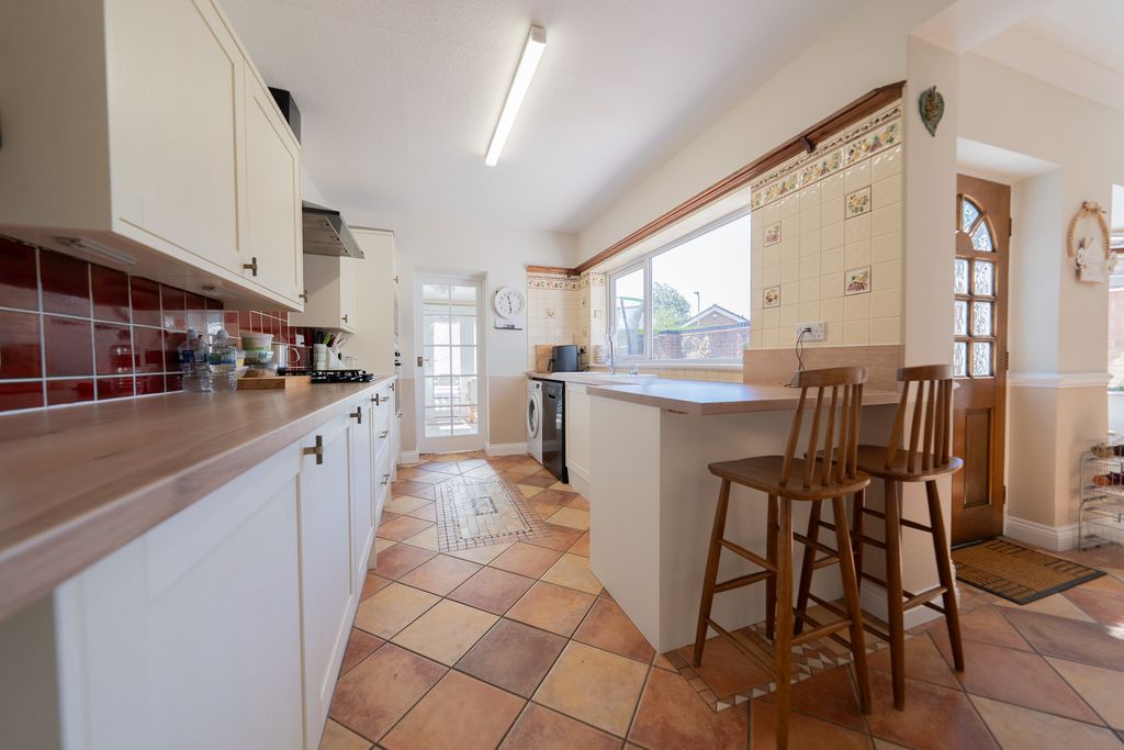Property photo 3 of 31 Dsc01951