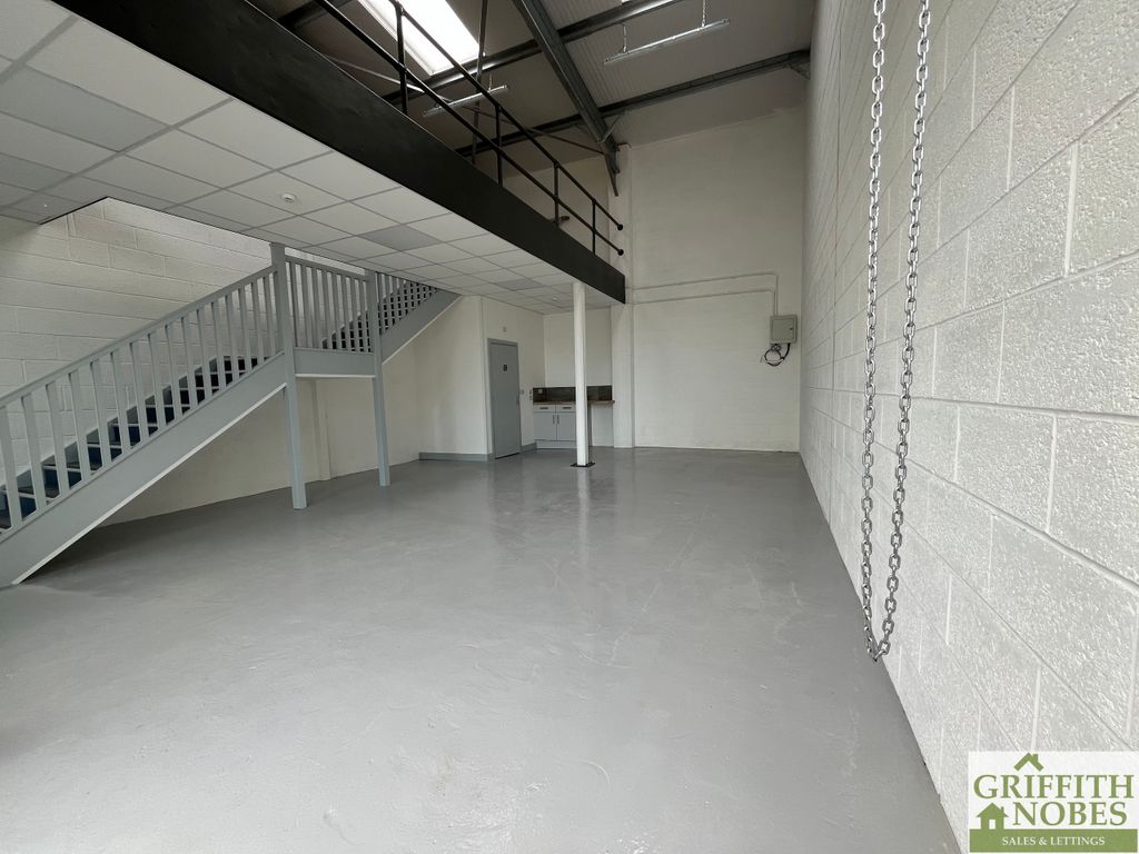 Property photo 3 of 18 Ground Floor Rear