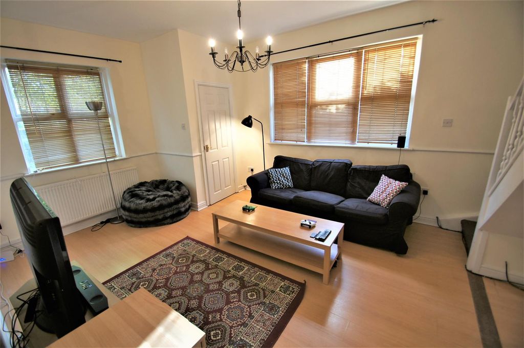 Property photo 1 of 23